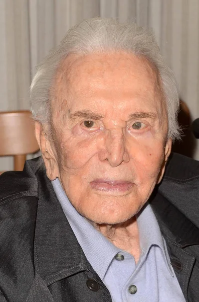 Actor Kirk Douglas — Foto de Stock