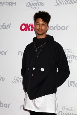 oyuncu Dominique Columbus