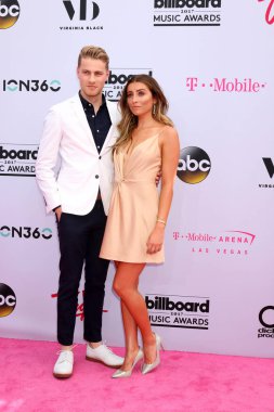 Cameron Fuller, Lauren Elizabeth