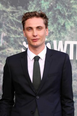 aktör Eamon Farren