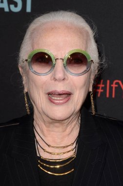 aktris Barbara Bain