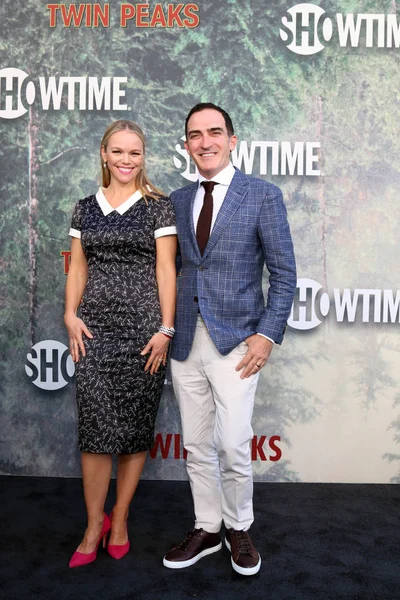 Lauren Bowles, Patrick Fischler — Foto de Stock