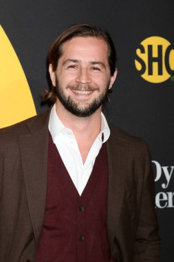 aktör Michael Angarano