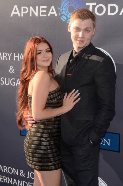 Ariel kış, Levi Meaden