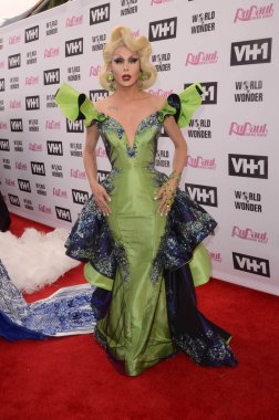 Sürükle sanatçı Trinity Taylor