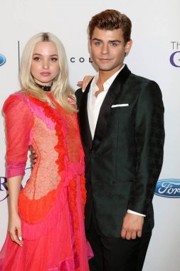 Cameron, Garrett Clayton güvercin