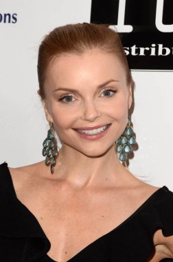 aktris Izabella Miko