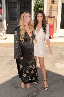 Sasha Pieterse, Shay Mitchell