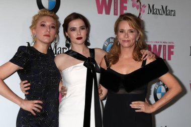 Madelyn Deutch, Zoey Deutch, Lea Thompson