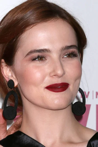 Schauspielerin Zoey Deutsch — Stockfoto