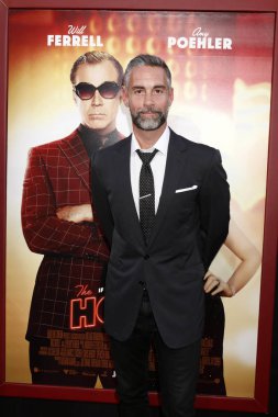 aktör Jay Harrington