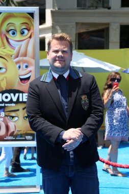 aktör James Corden