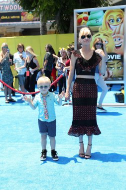 aktris Anna Faris oğlu Jack Pratt ile