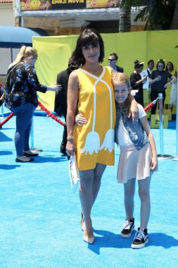 aktris Constance Zimmer wih kızı