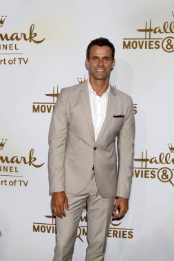 oyuncu Cameron Mathison
