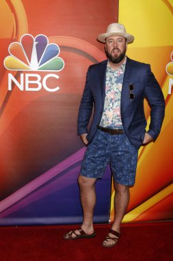 aktör Chris Sullivan