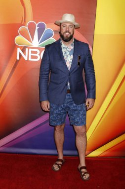 aktör Chris Sullivan