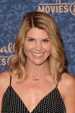 aktris Lori Loughlin