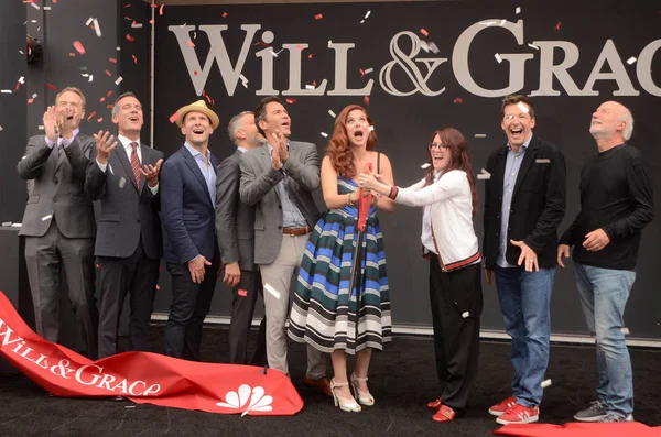 Sean Hayes, Debra Messing, Megan Mullally, Eric Mccormack, James Burrown — Stockfoto