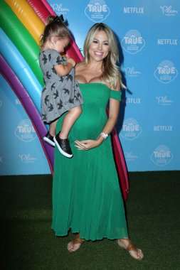 sinema oyuncusu Jessica Hall