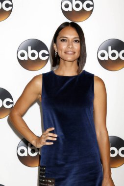 aktris Sonya Balmores