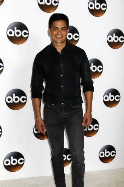 aktör Nicholas Gonzalez