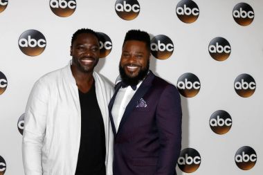 Adewale Akinnuoye-Agbaje, Malcolm-Jamal Warner