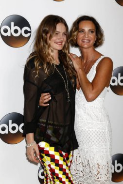 Willow Anwar, Gabrielle Anwar