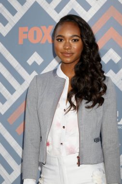 aktris Chandler Kinney