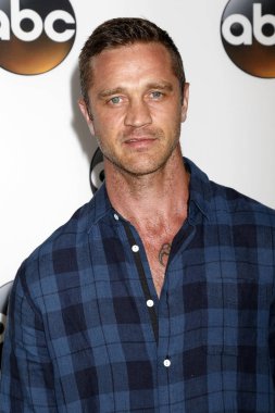 aktör Devon Sawa