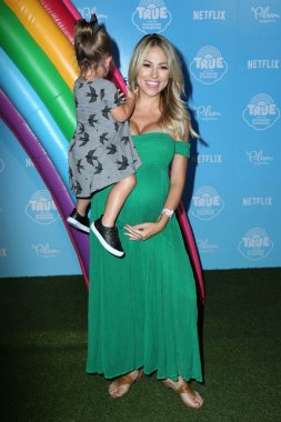 sinema oyuncusu Jessica Hall