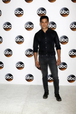 aktör Nicholas Gonzalez