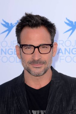 aktör Lawrence Zeryan