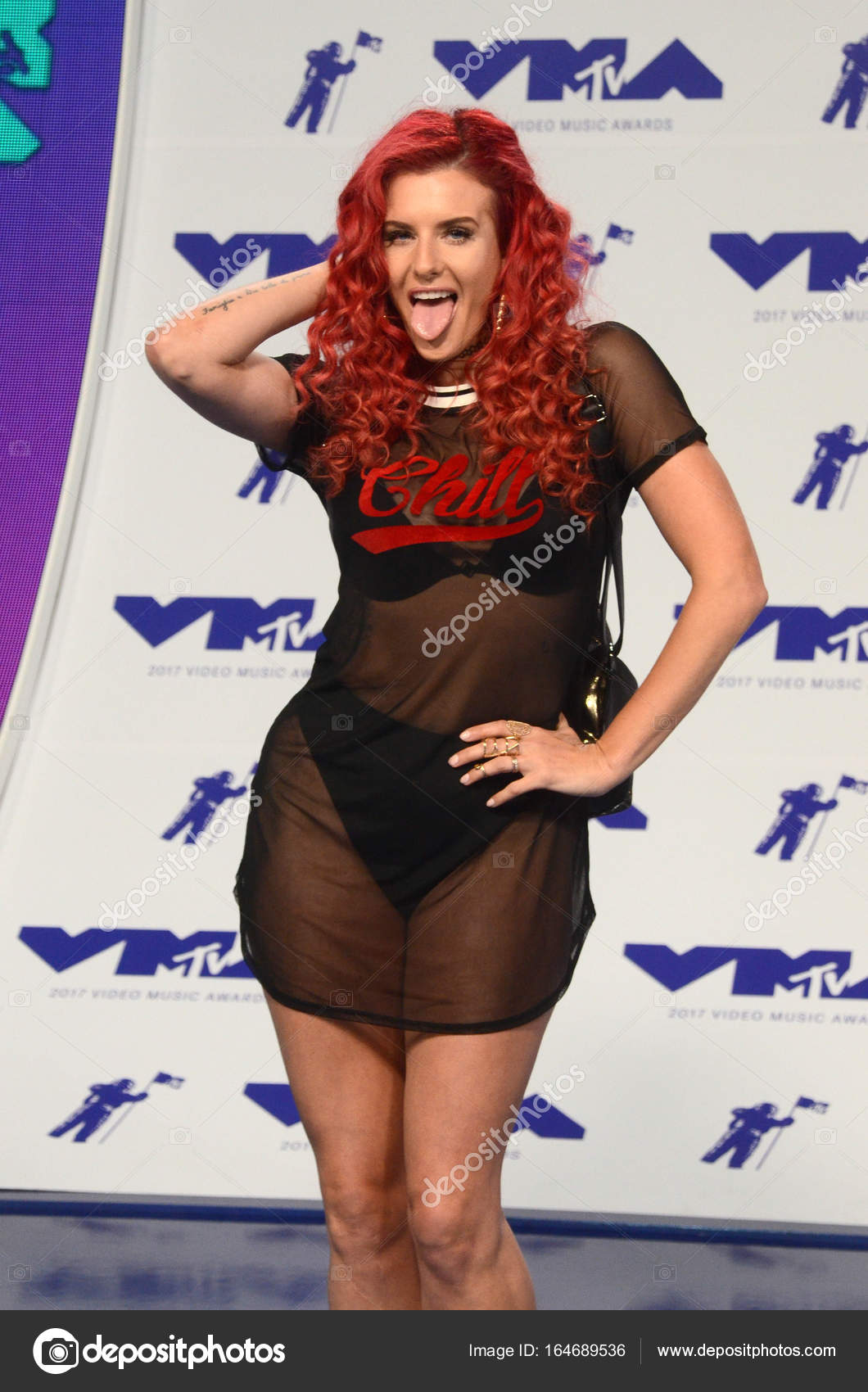 Laurie Hernandez Begins Her Victory Lap on Dancing With the Stars Premiere, image size:1060x1700