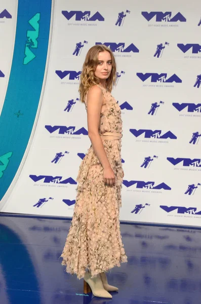 Sonya Esman 2017, Mtv Video Müzik Ödülleri