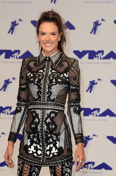 Modeli Alessandra Ambrosio