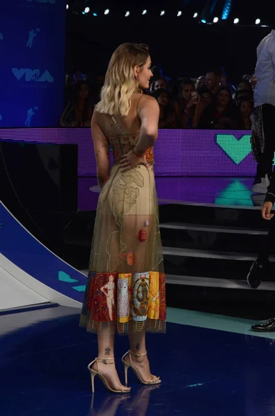 modeli Paris Jackson