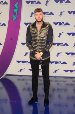 şarkıcı James Arthur