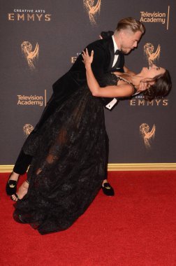 dansçılar Derek Hough ve Hayley Erbert