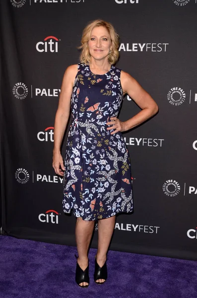 oyuncu Edie Falco