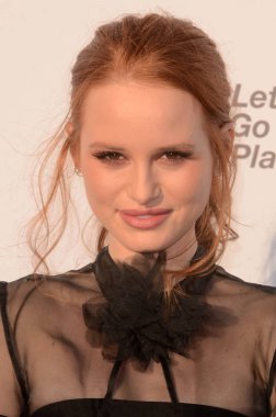 aktrist Madelaine Petsch