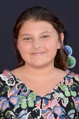 Aktris Mackenzie Hancsicsak