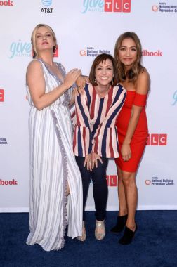 Joanie Dodds, Paige Davis ve Kahi Lee