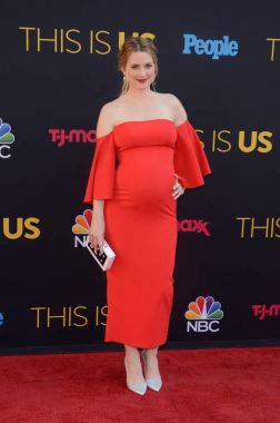 Aktrist Alexandra Breckenridge