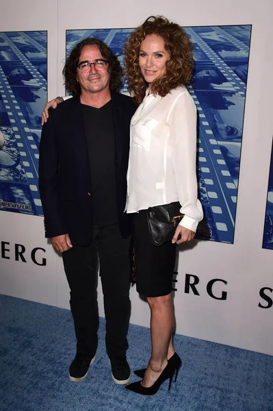 aktris Amy Brenneman yönetmen Brad Silberling