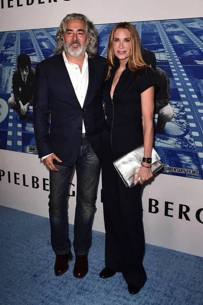 film yapımcısı Mitch Glazer aktris Kelly Lynch ile