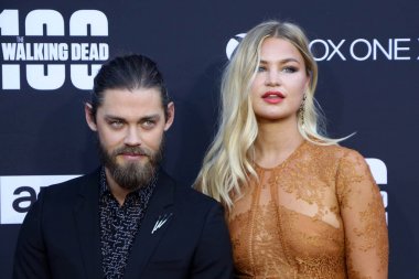 Tom Payne, Jennifer Akerman
