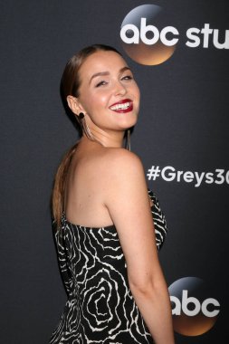 aktris Camilla Luddington