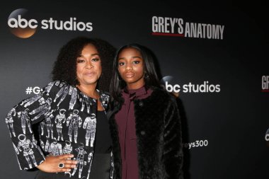 Shonda Rhimes, Harper Rhimes