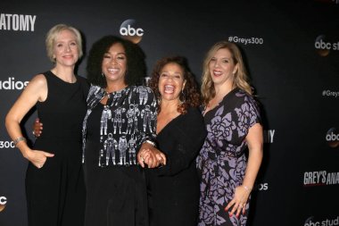 Betsy Beers, Shonda Rhimes, Debbie Allen, Krista Vernoff